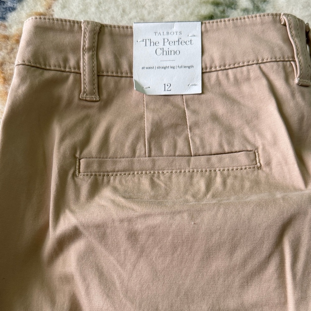 Women’s Chino Pants in Beige Tan Khaki